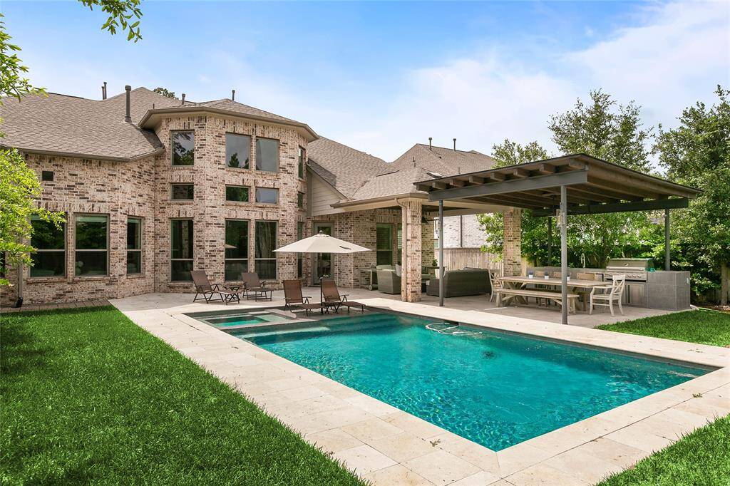 Lovely pool and spa—ideal for soaking and relaxing after a long day.