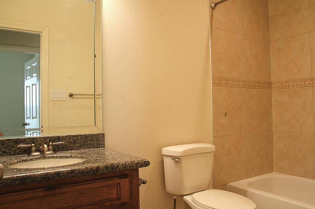 2ND BATHROOM UPSTAIRS.