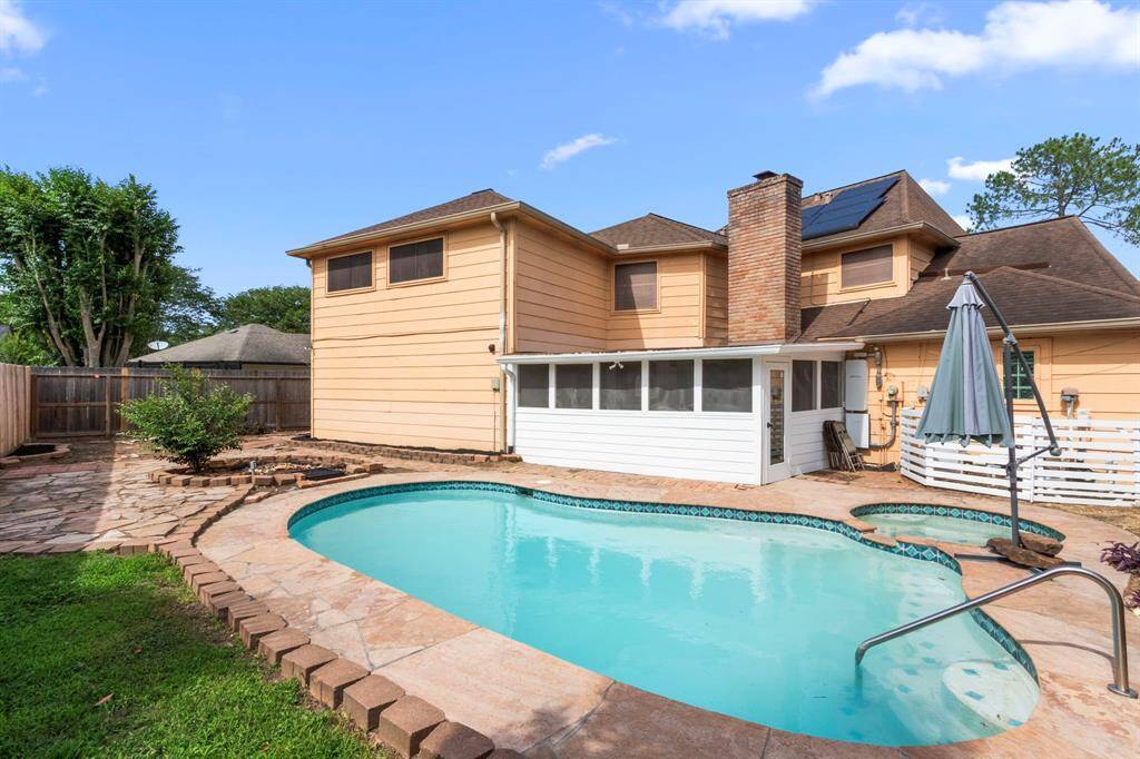 Summer is almost here, and the temps are rising! Who could say no to a private pool and space for your loungers?!