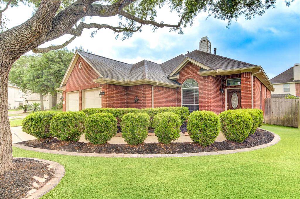 Enjoy life in this all brick, one-story, charming home that is situated on a quiet cul-de-sac.