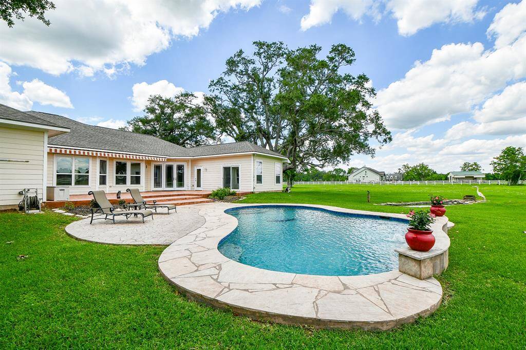 Home comes with additional electric hook ups where a barn use to be