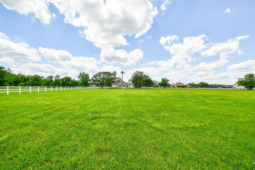 5 acres of pure bliss