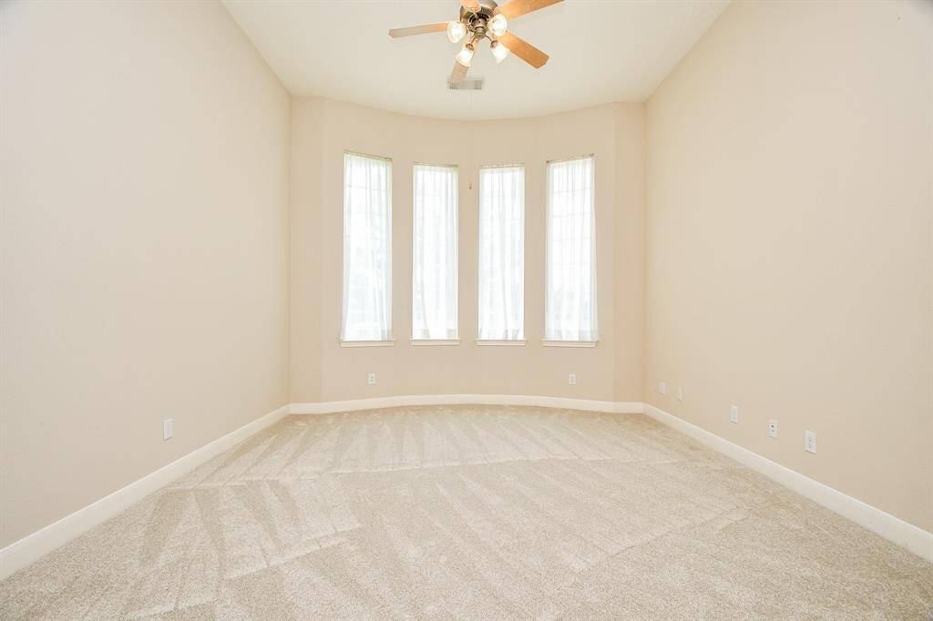 New carpet throughout - Office