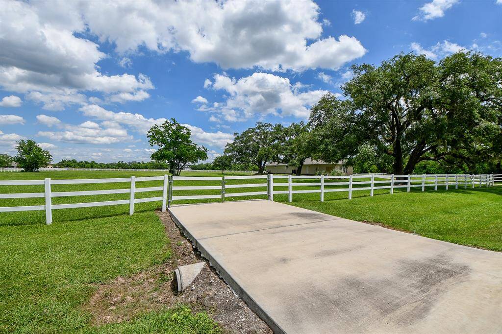 Double gate entry