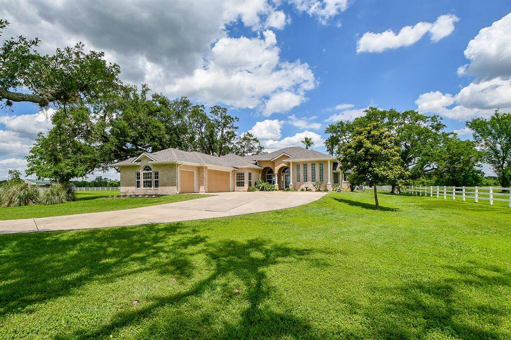 Plenty of outdoor space to enjoy all around the home