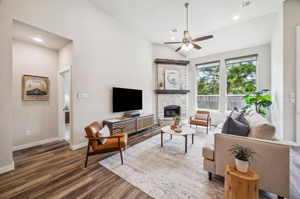 Dining/Living is the perfect arrangement for gatherings and entertaining.