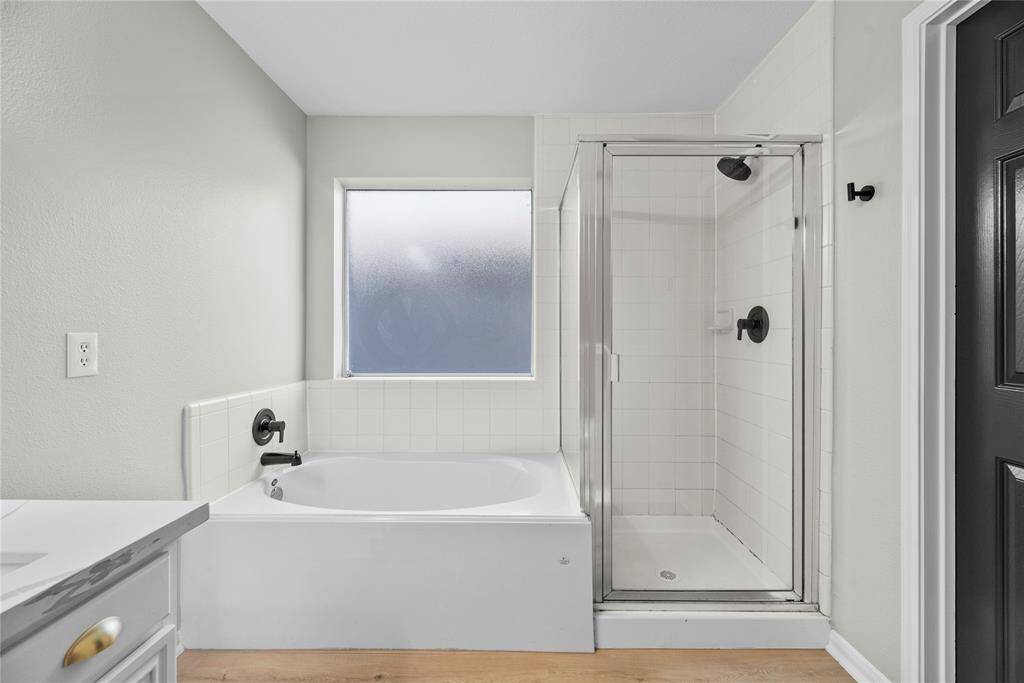 Primary bathroom with garden tub.