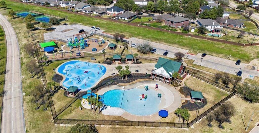 Ariel view of neighborhood amenities