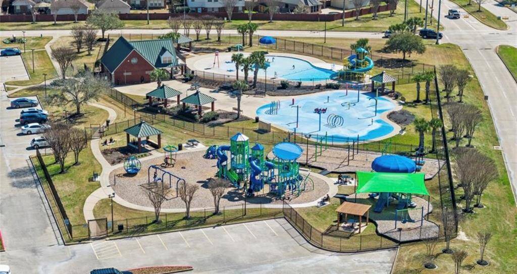 Ariel view of neighborhood amenities