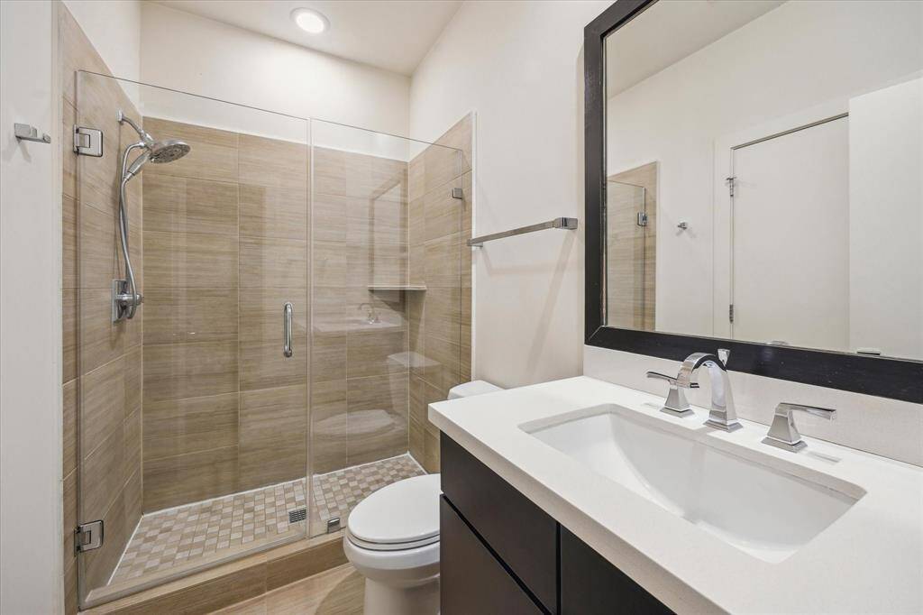 1st floor bathroom with full shower