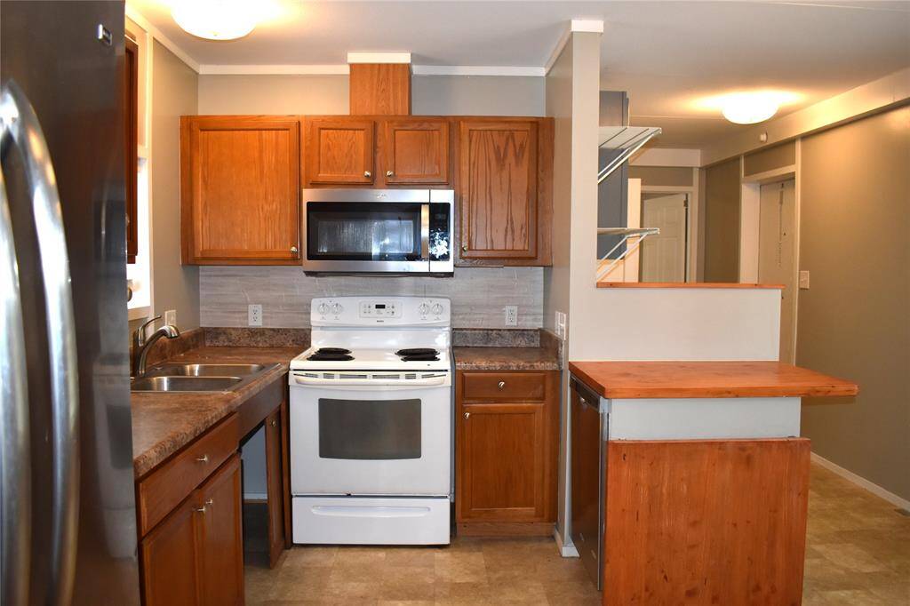 Kitchen with built in Microwave and Dishwasher