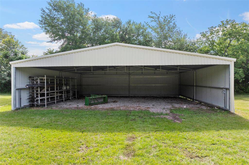 Steps away, you will find this open barn area! Again, endless possibilities, as far as you can imagine!