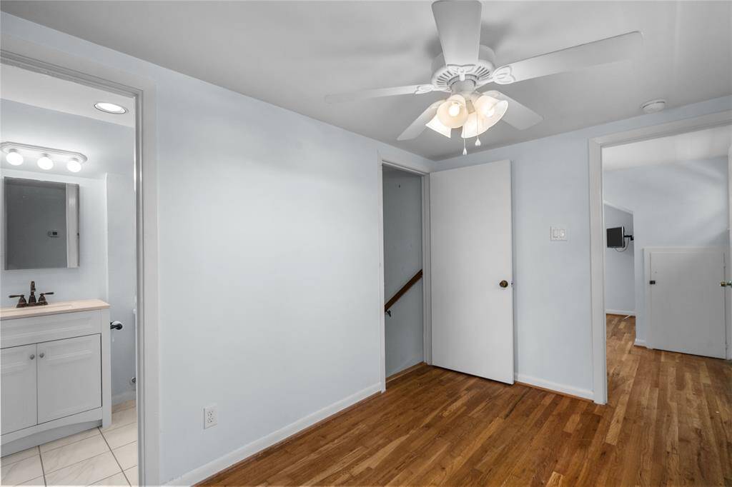 Common Area between bedrooms 2 and 3.