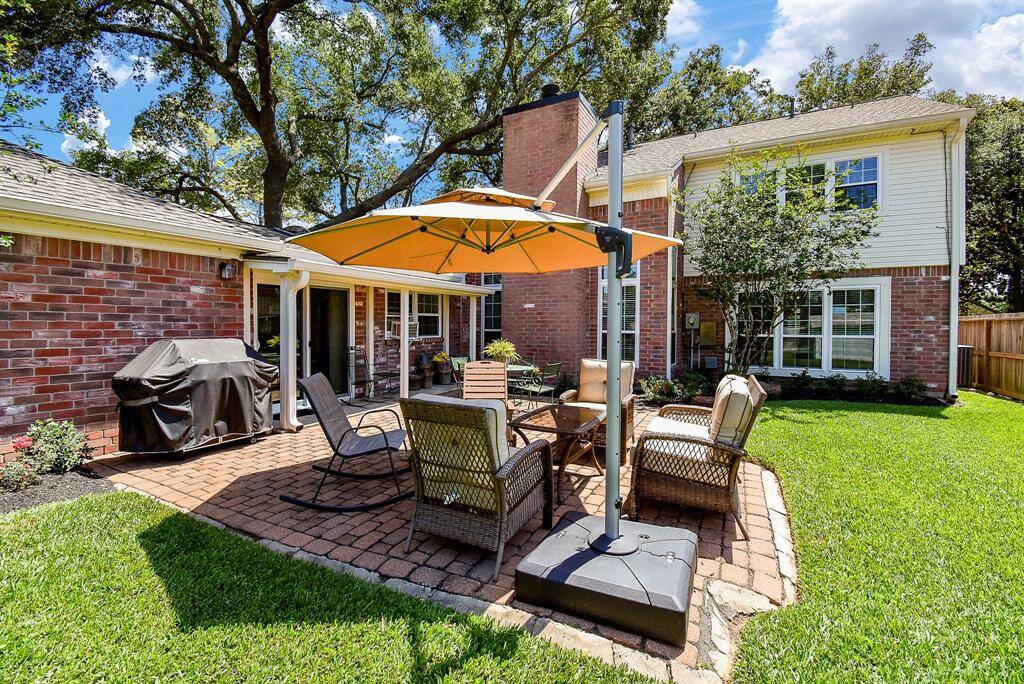 Grill & chill on the patio!