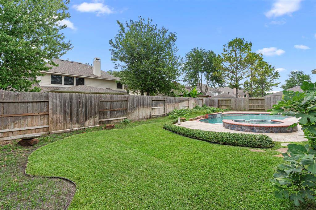 Extra yard space for play equipment and pets!