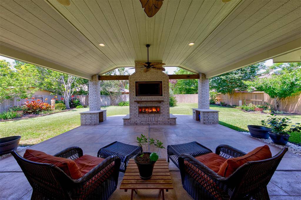 Great for entertaining or watching the big game