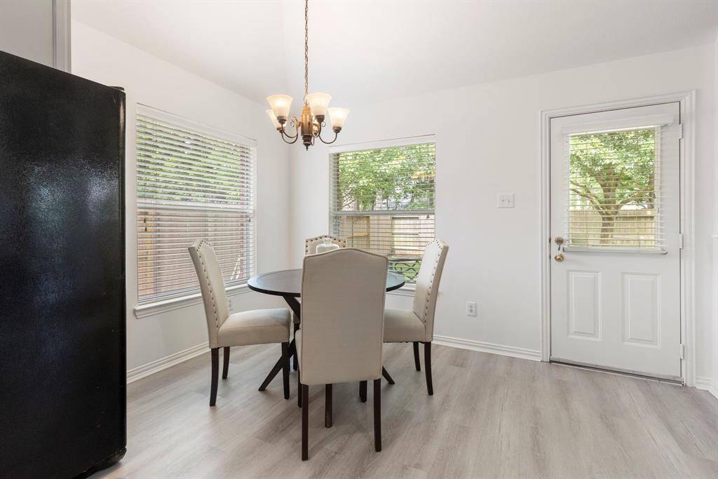 The breakfast room will be a great place to gather in the morning with family to discuss the upcoming day events prior to heading out