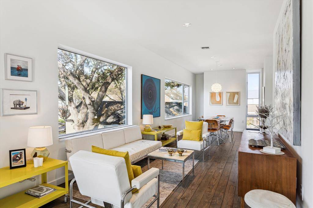 Second floor living