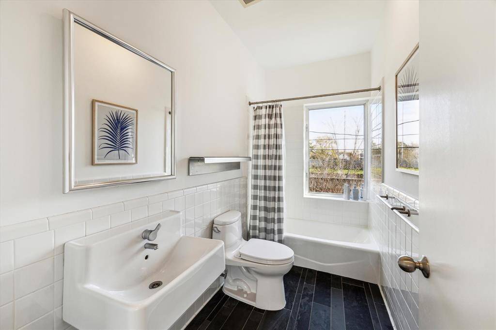 Secondary Bath
