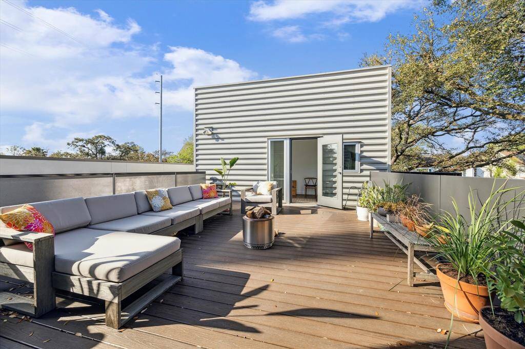 Second floor deck.