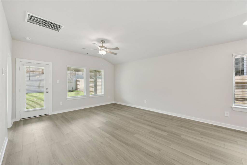 Photo is not of the actual home but is an inspirational photo of builder’s model home and may depict options, furnishings, and/or decorator features that are not included.