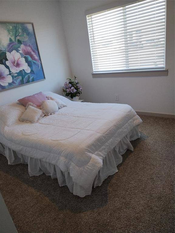 secondary bedroom.