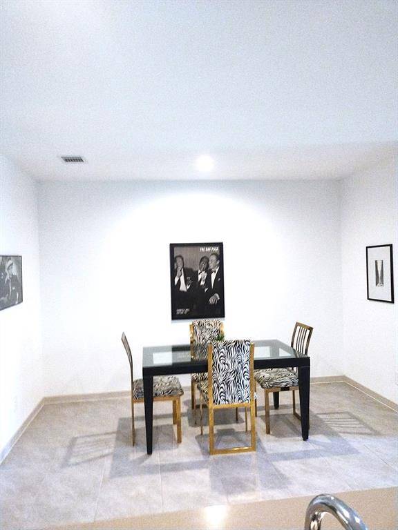 Separate Formal Dining Room