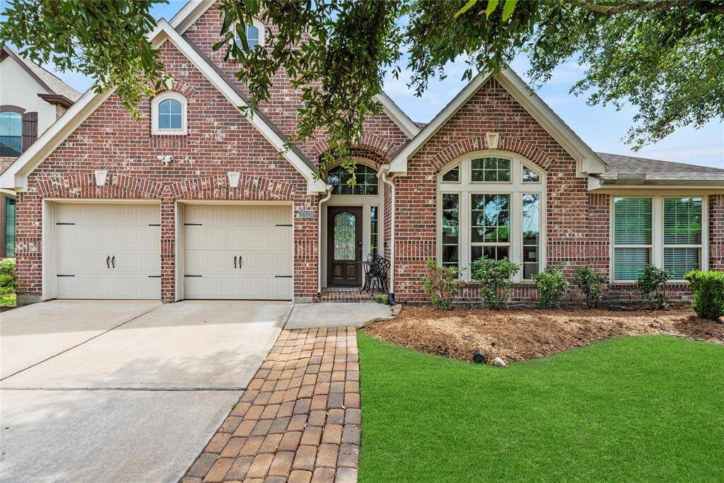 This all-brick home is very efficient and ready to move into. Let's take the tour!