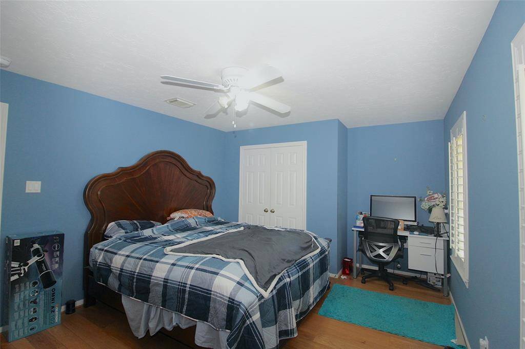 Fourth bedroom