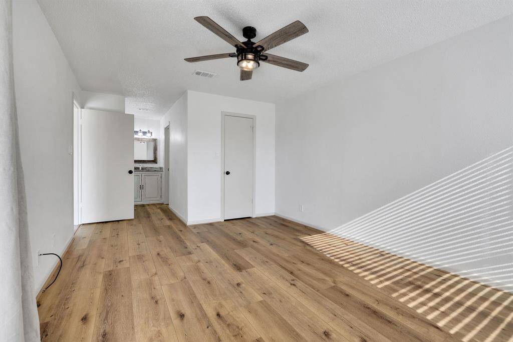 Primary suite.