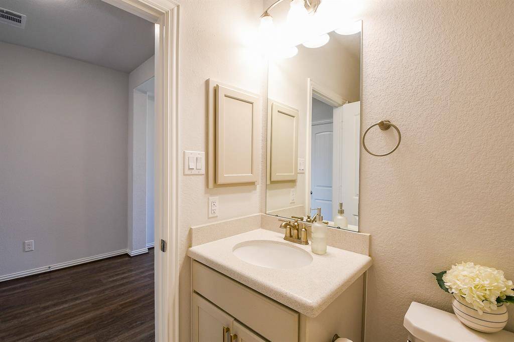 2ND BATH IS RIGHT BY THE 2ND BEDROOM