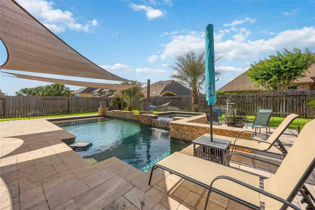 Backyard pool oasis