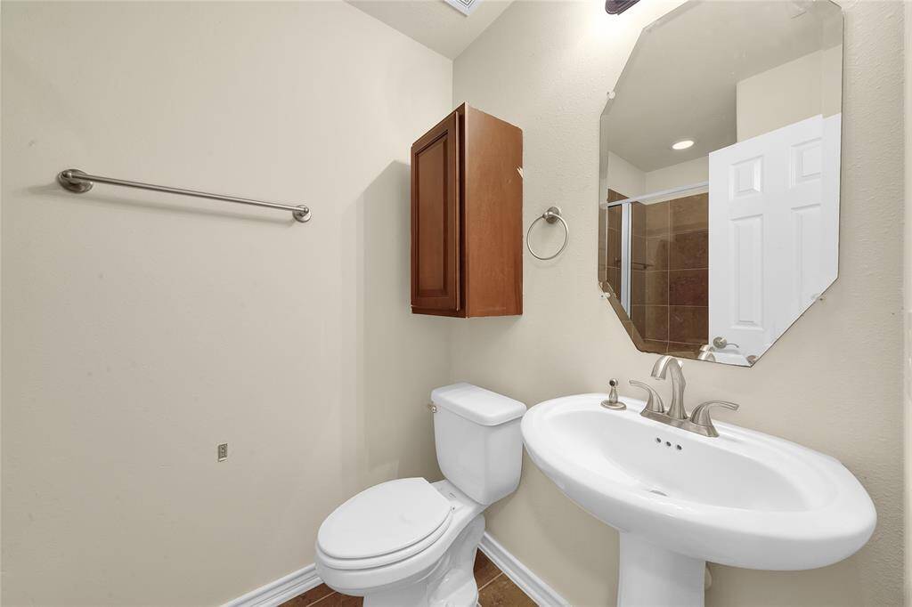 2nd full bathroom down