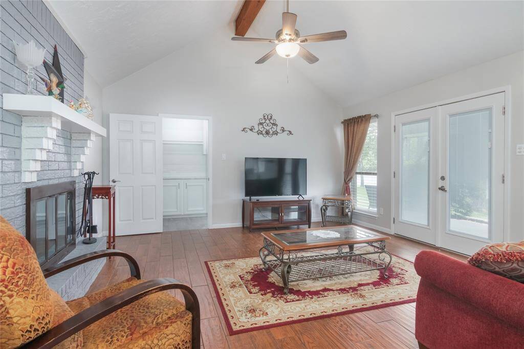 Living room 2