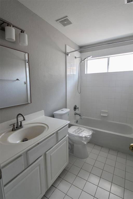 Guest Bath Rm
