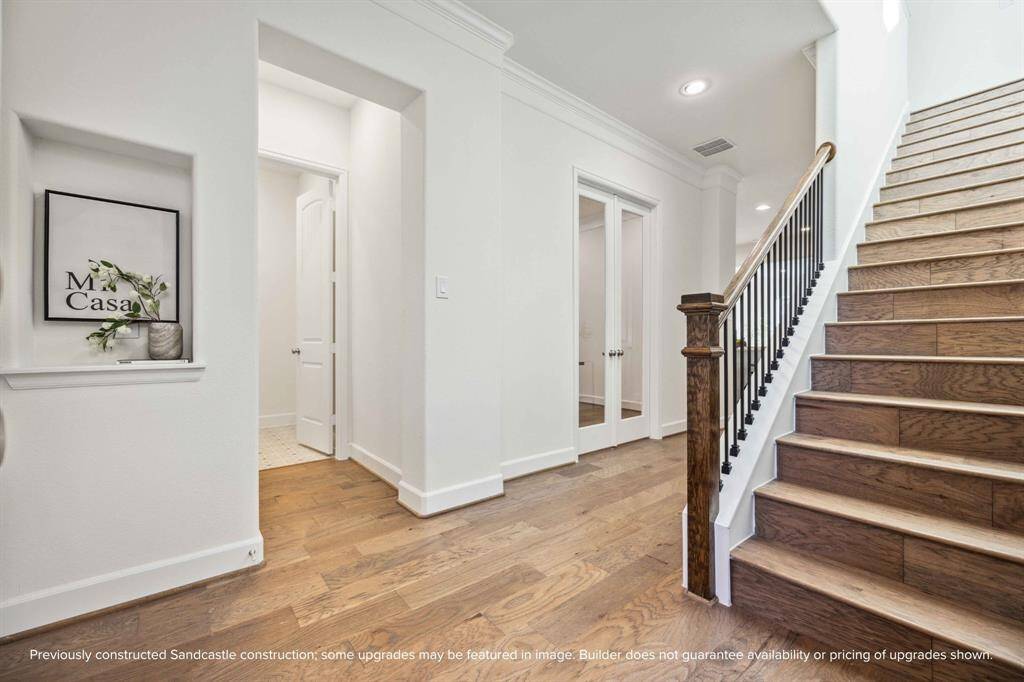 The Bordeaux welcomes you with tall ceilings, elegant crown molding, and wide-plank flooring that flows throughout the first floor.