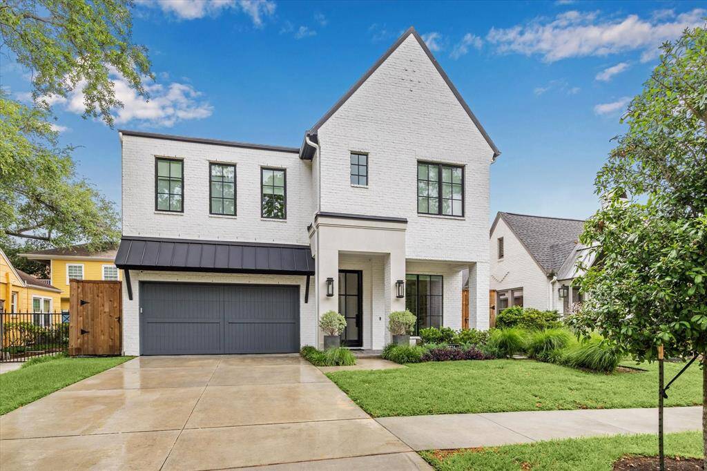 Welcome Home! This Fantastic Home Is Nestled In The Middle Of North Boulevard In The Heart Of Boulevard Oaks.