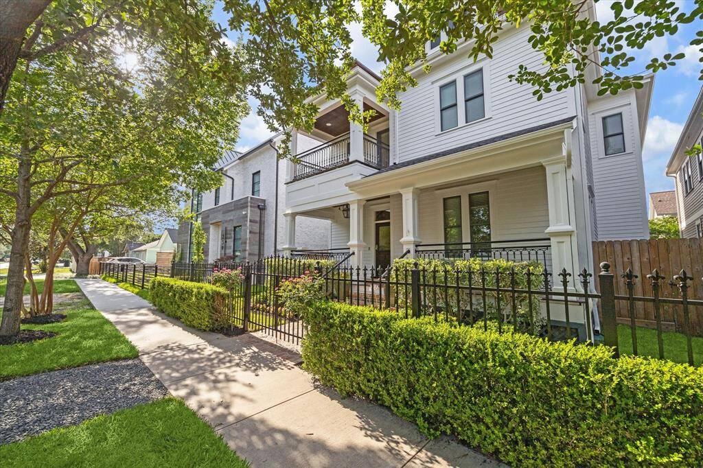Beautiful street with stunning homes all around