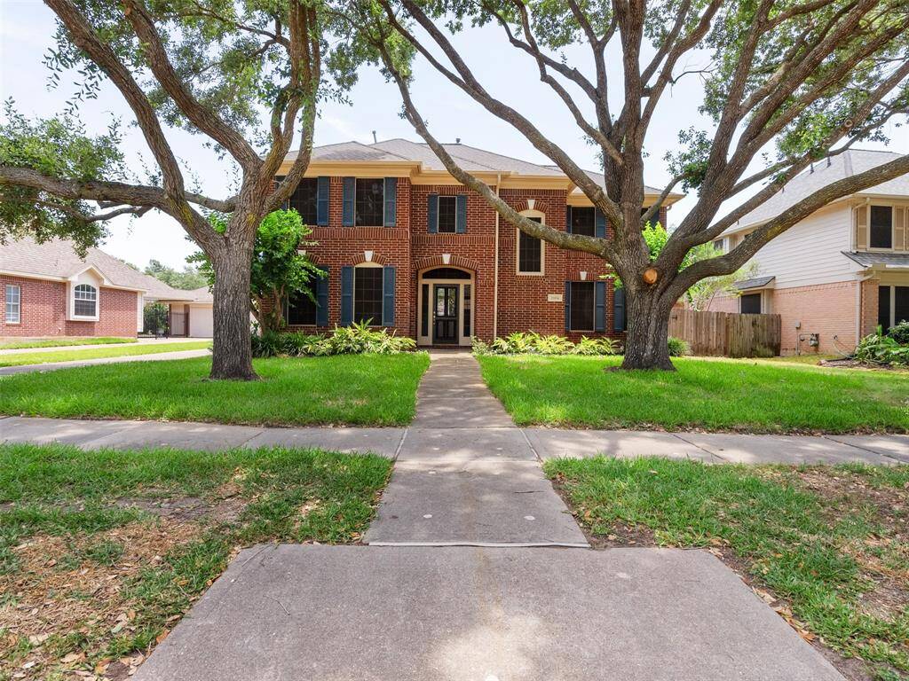 Welcome Home to 23334 Fairbranch Drive in Cinco Ranch.