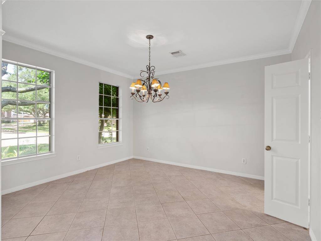 Formal Dining