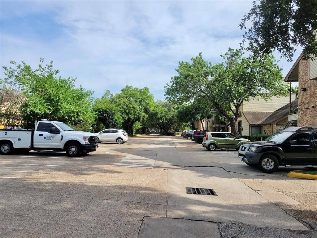 Ample parking in multiple areas throughout the community for yourself or guests.
