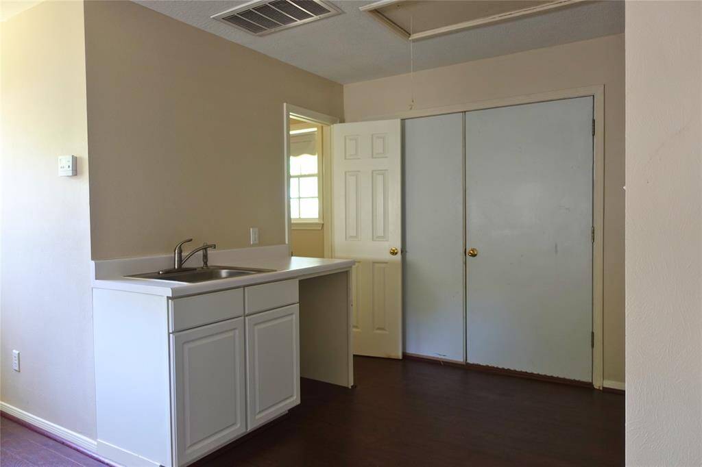 Studio Kitchenette or Workstation