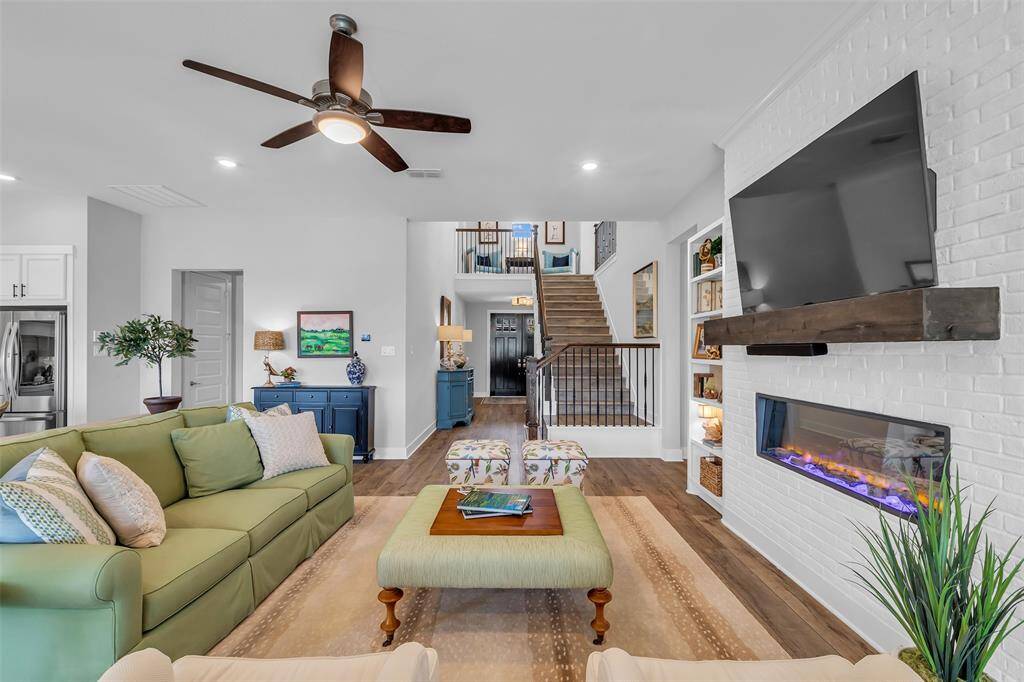 Another view of the family room.