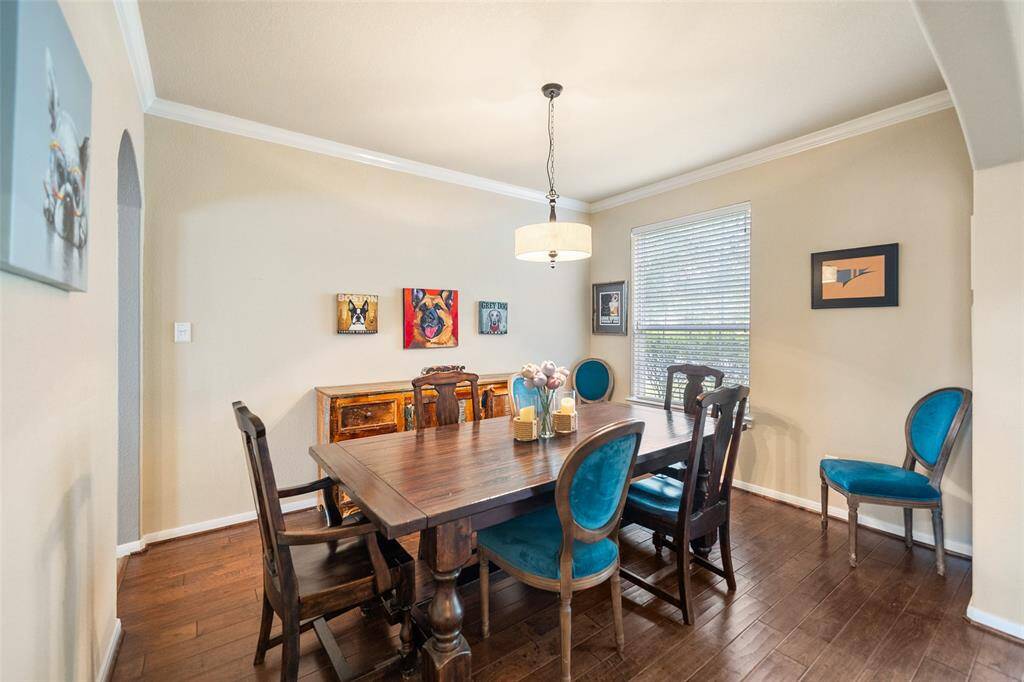 Formal dining room
