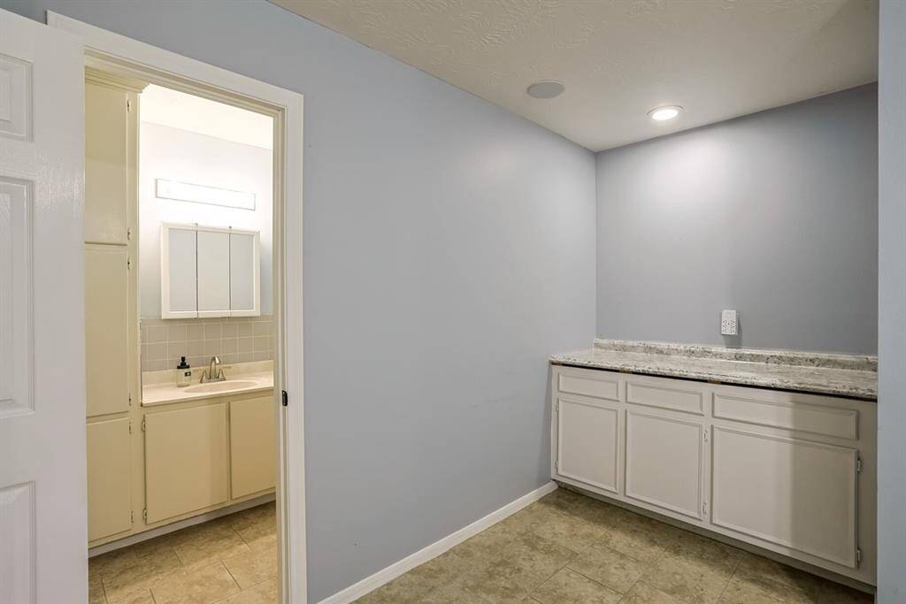2nd large room