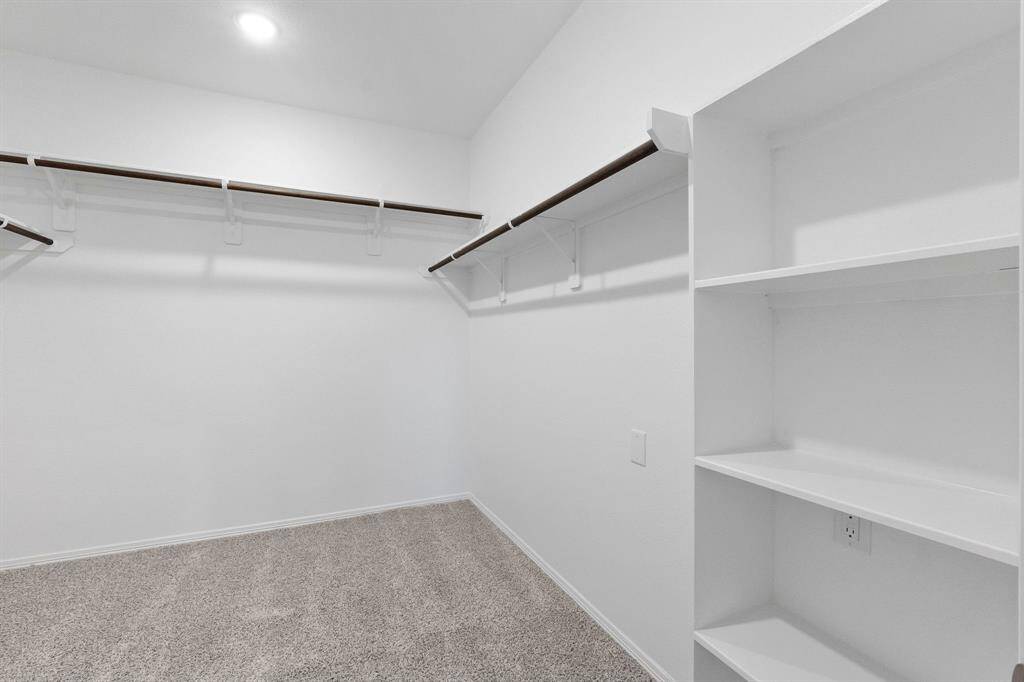 Walk-in closet