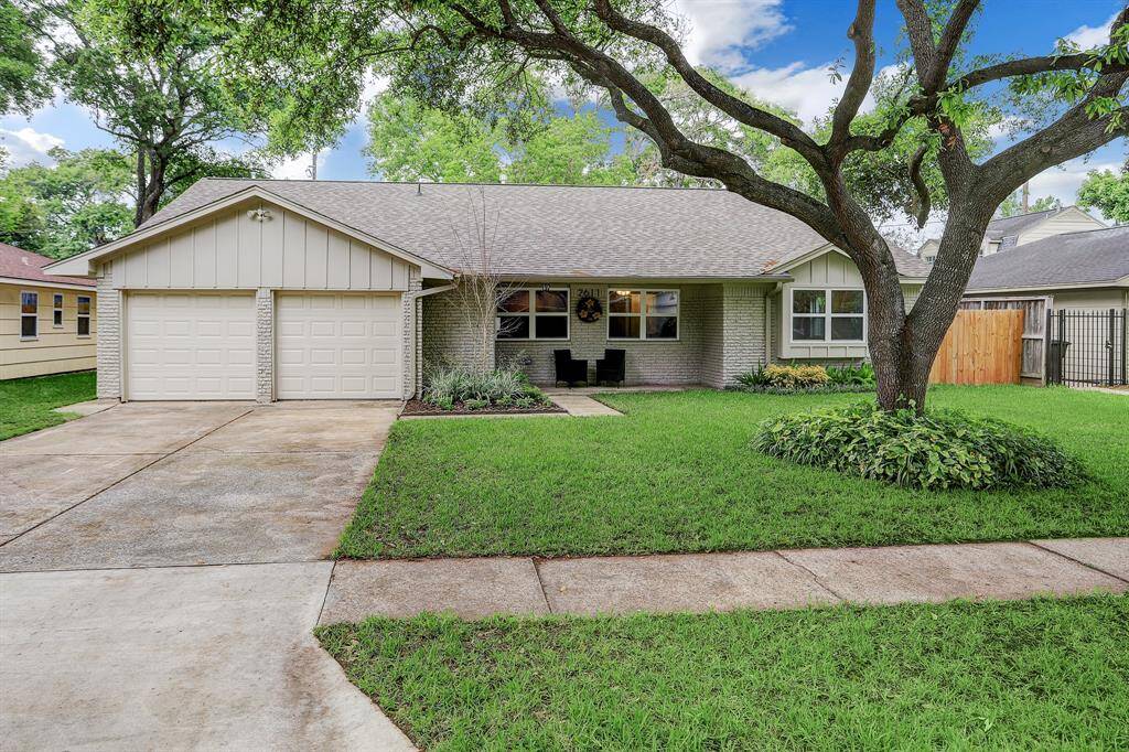 Welcome to 2611 Tannehill! This home has all the modern amenities you're looking for tucked in a quiet neighborhood with convenient access to hike/bike trails, restaurants, and parks.