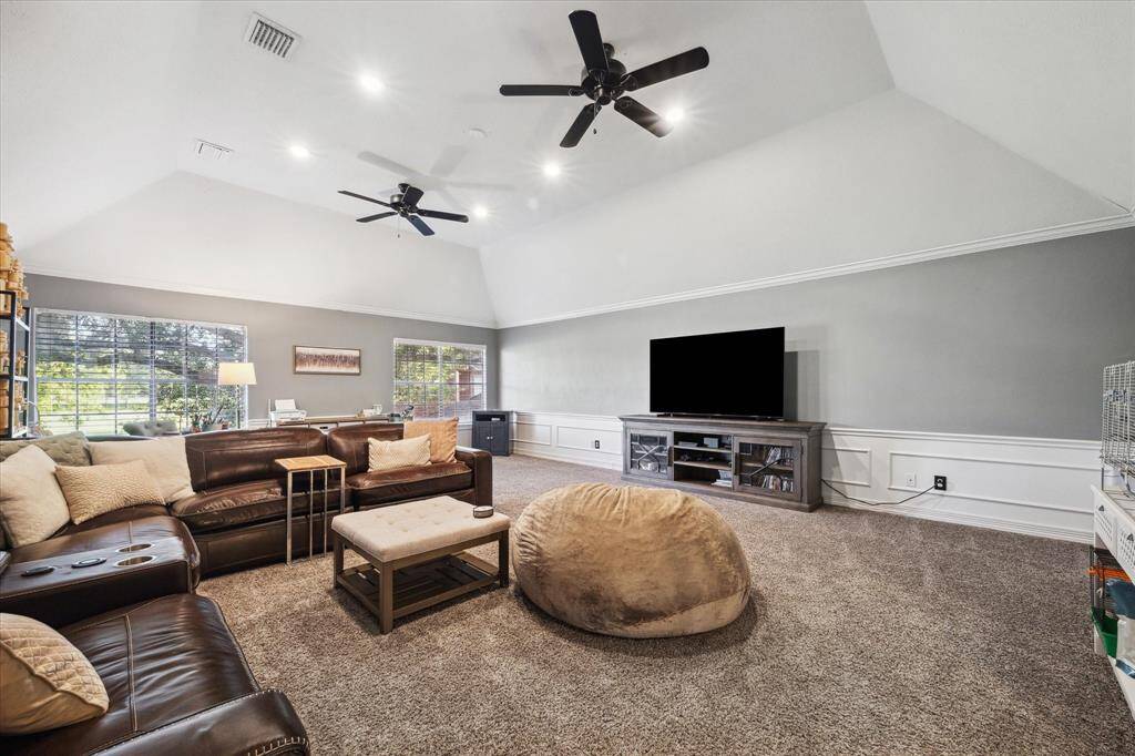 A spacious and flexible area perfect for entertainment, play, or relaxation—great for a pool table, hobbies, or watching movies with family and friends.