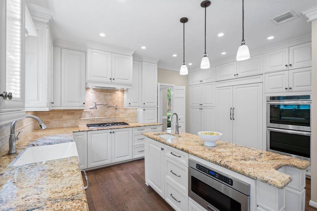 New Viking microwave installed in 2024 for $3,000.