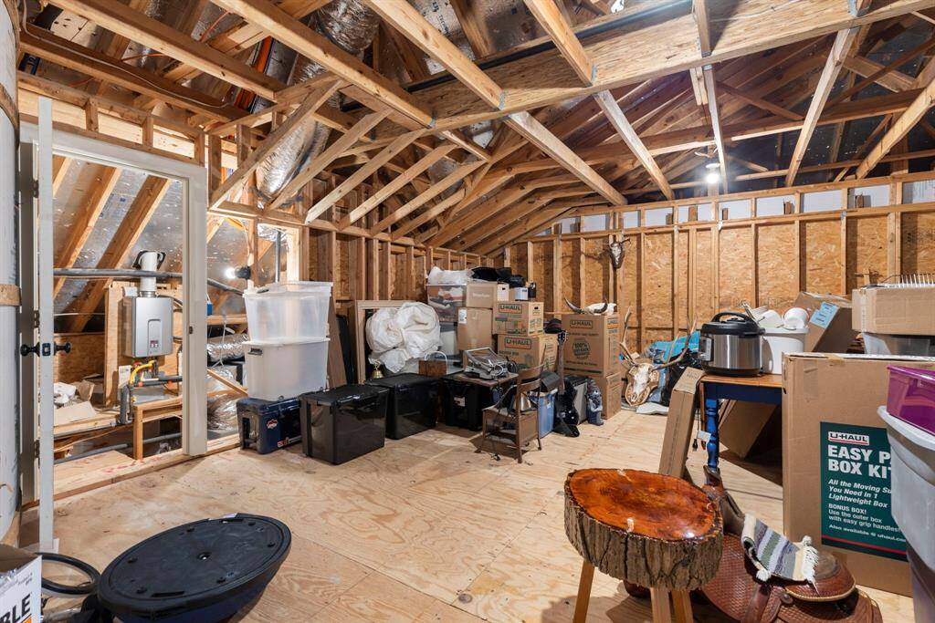 Extra large Texas basement for storage.